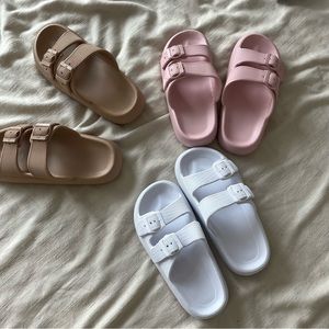 The Cloudies Slides Sandals